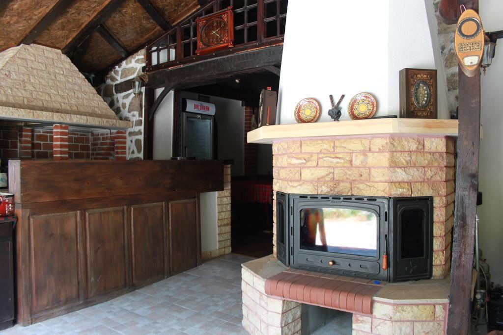 Guest House Chinarite Санданський Екстер'єр фото