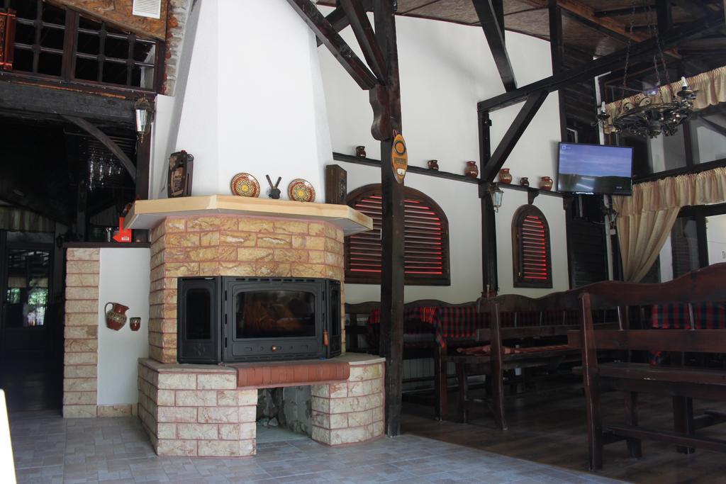 Guest House Chinarite Санданський Екстер'єр фото